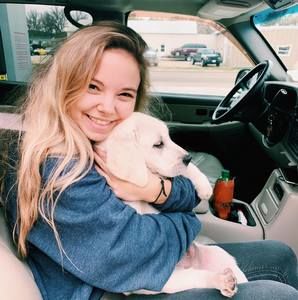 Meet your Posher, Sierra